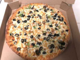 Canadian Pizza & Hallal Unit food