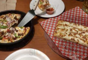 Pizza Hut Nepean food