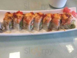 Komi Sushi food