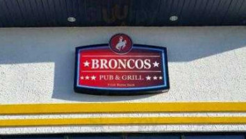 Broncos Pub And Grill food