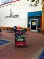 Good Earth Coffeehouse food