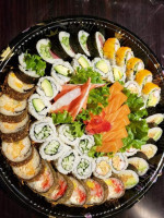 Yami Sushi food