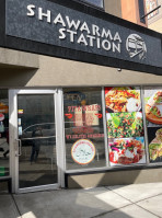 Shawarma Station food