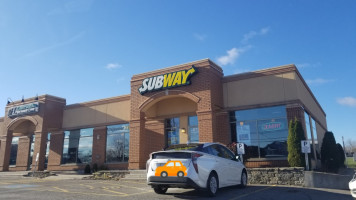 Restaurant Subway Mercier inside