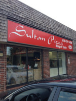 Sultan Pizza outside