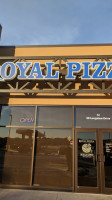 Royal Pizza Spruce Grove food