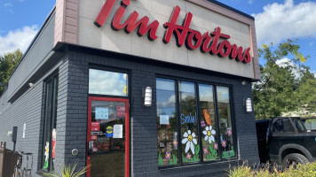 Tim Hortons outside