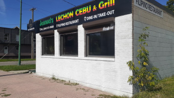 Jenmuel's Lechon Cebu And Grill inside