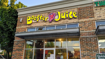 Booster Juice outside