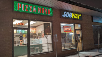 Pizza Nova food