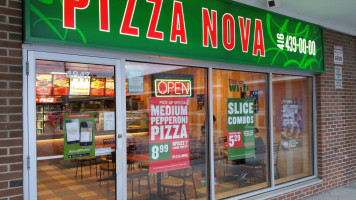 Pizza Nova food