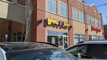 Booster Juice outside