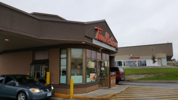 Tim Hortons outside