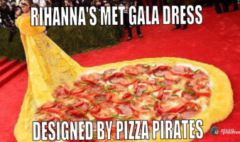 Pizza Pirates food