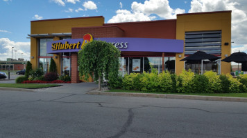 St-Hubert Express food