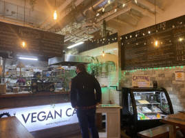 Vegan Cave Cafe Tanoor Pizza food