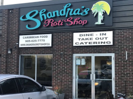 Shandra's Roti Shop outside