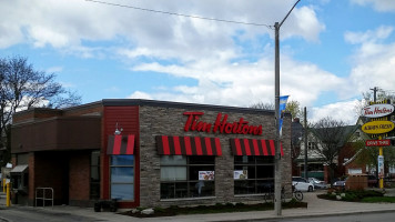 Tim Hortons outside