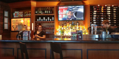 MR MIKES Steakhouse food