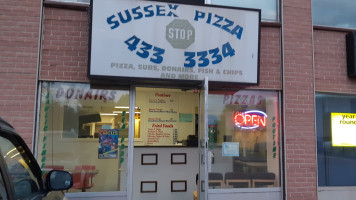 Sussex Pizza Stop outside