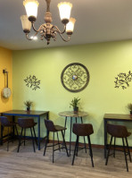 Unitea Cafe And Lounge inside