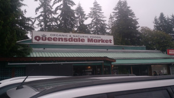 Queensdale Market outside