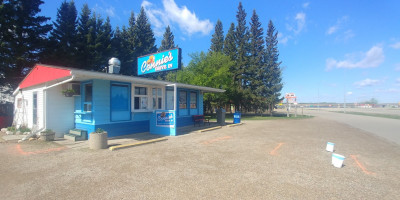 Connie's Drive In outside