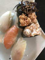 Yume Sushi inside