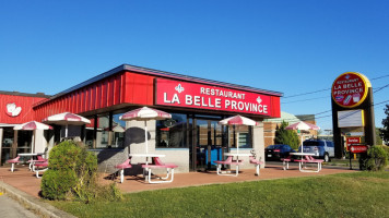 Belle Province (la) outside