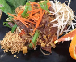 Mount Brydges Lotus Thai food