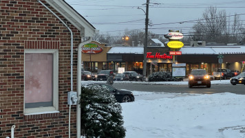 Tim Hortons outside