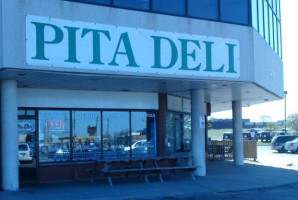 Pita Deli food