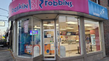 Baskin-robbins And Kernels Popcorn food