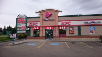 Taco Bell outside