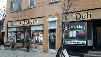 Blaks Bakery outside