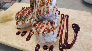 Yokidomo Sushi food