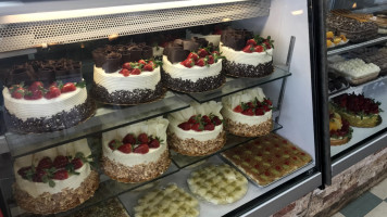 Le Roi Pasteries Bakery food