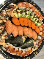 Let’s Sushi inside