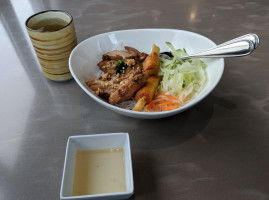 Phomono Vietnamese Cuisine food