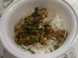 Naomi Vietnamese food