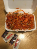 Feng Wok 'n ' Roll food