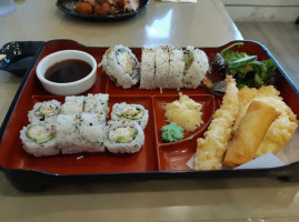 Sushi High food