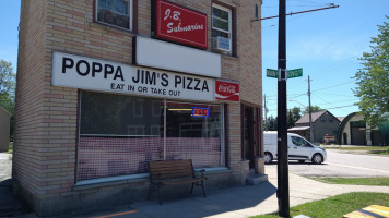 Poppa Jim's Pizza inside