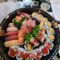Yanagi Sushi food