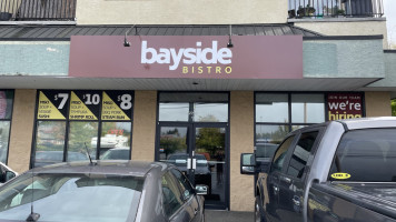 The Bayside Cafe outside