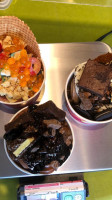 Menchie's Frozen Yogurt food