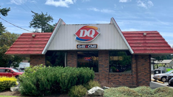 Dq Colwood outside