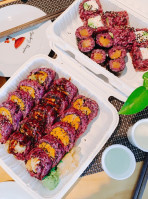 Hakone Sushi inside