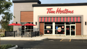 Tim Hortons outside