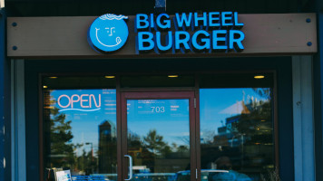 Big Wheel Burger food